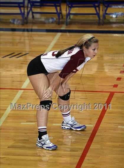 Thumbnail 2 in Aquinas vs Eden (NYSPHSAA Class B Regional Semifinal) photogallery.