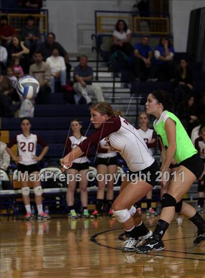 Thumbnail 1 in Aquinas vs Eden (NYSPHSAA Class B Regional Semifinal) photogallery.