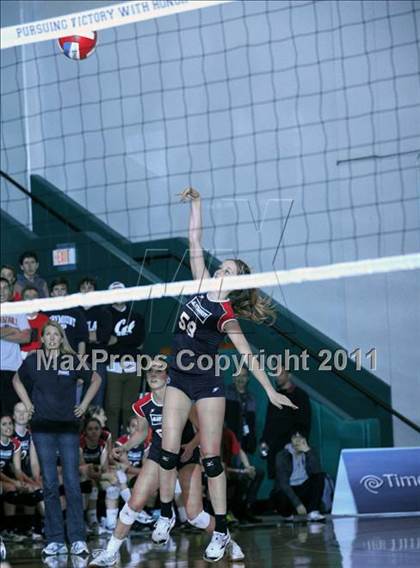 Thumbnail 1 in Palo Alto vs. Marymount (CIF State D1 Final) photogallery.