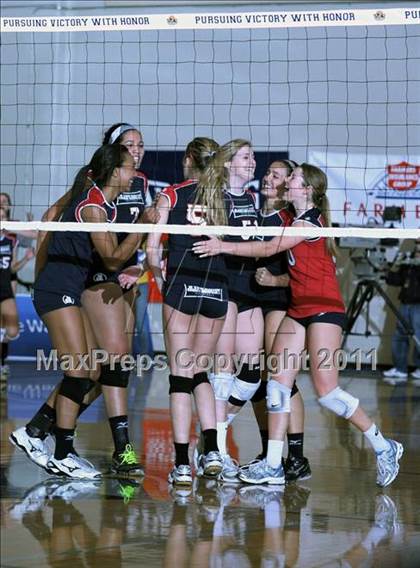 Thumbnail 2 in Palo Alto vs. Marymount (CIF State D1 Final) photogallery.