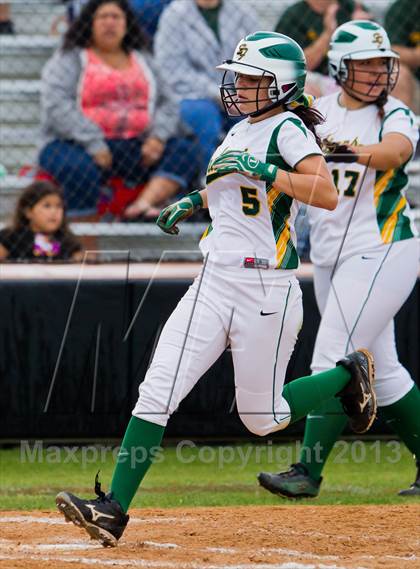 Thumbnail 1 in Bay City vs Santa Fe (UIL 4A Region 3 Bi-District Playoff) photogallery.