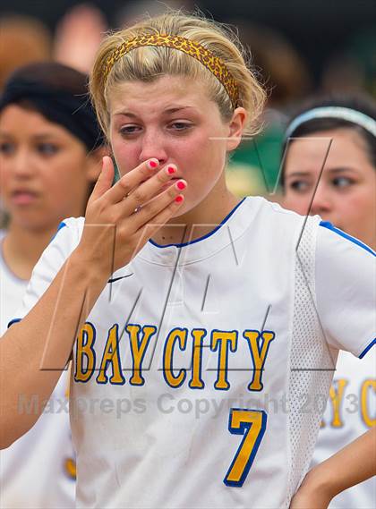Thumbnail 1 in Bay City vs Santa Fe (UIL 4A Region 3 Bi-District Playoff) photogallery.