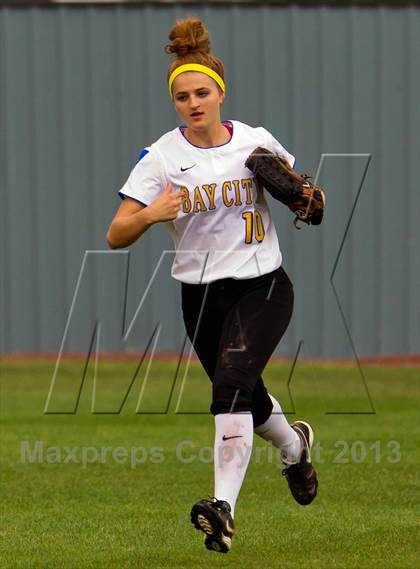 Thumbnail 1 in Bay City vs Santa Fe (UIL 4A Region 3 Bi-District Playoff) photogallery.