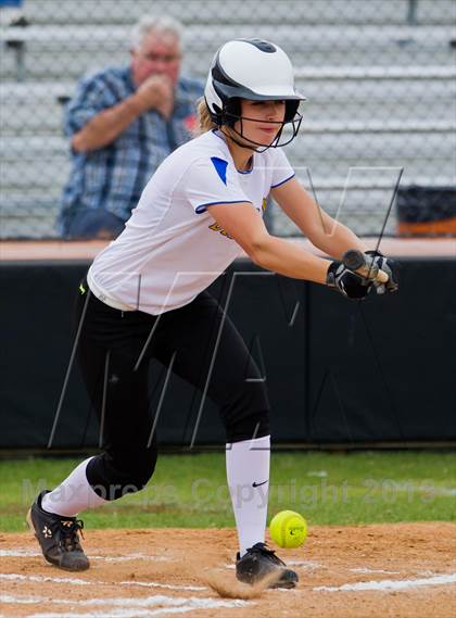 Thumbnail 2 in Bay City vs Santa Fe (UIL 4A Region 3 Bi-District Playoff) photogallery.