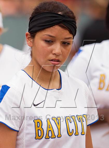 Thumbnail 3 in Bay City vs Santa Fe (UIL 4A Region 3 Bi-District Playoff) photogallery.
