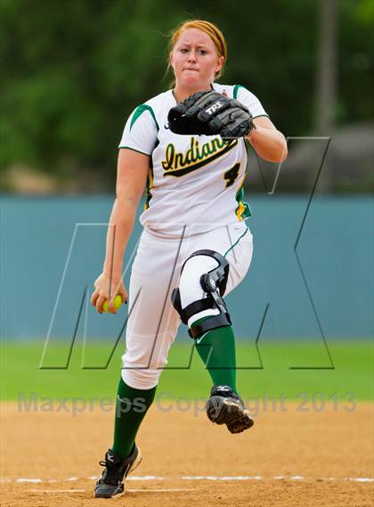 Thumbnail 1 in Bay City vs Santa Fe (UIL 4A Region 3 Bi-District Playoff) photogallery.