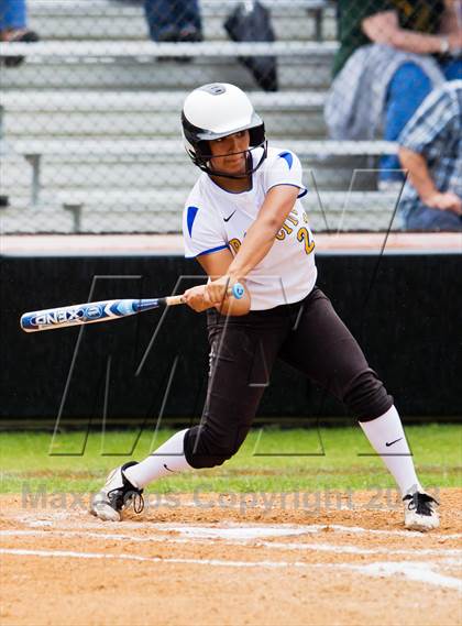 Thumbnail 1 in Bay City vs Santa Fe (UIL 4A Region 3 Bi-District Playoff) photogallery.