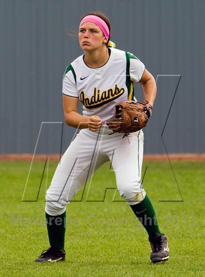 Thumbnail 2 in Bay City vs Santa Fe (UIL 4A Region 3 Bi-District Playoff) photogallery.