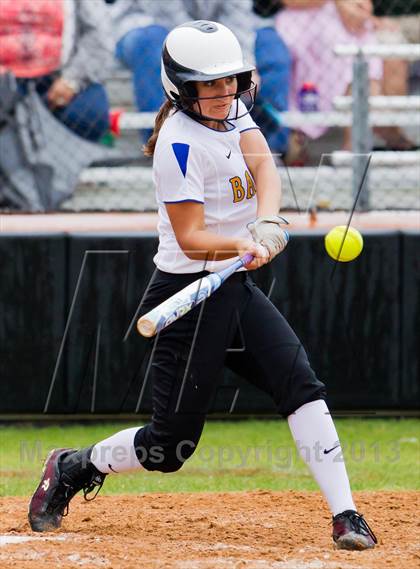 Thumbnail 2 in Bay City vs Santa Fe (UIL 4A Region 3 Bi-District Playoff) photogallery.