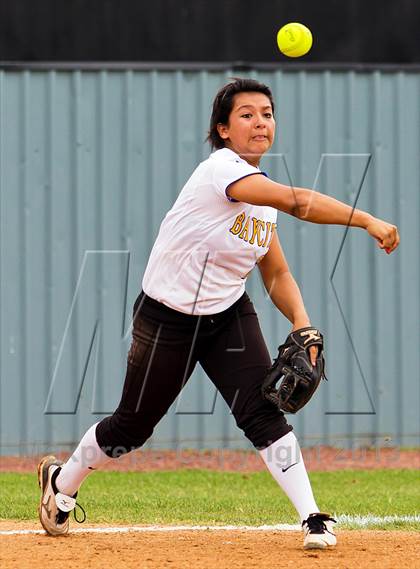 Thumbnail 1 in Bay City vs Santa Fe (UIL 4A Region 3 Bi-District Playoff) photogallery.