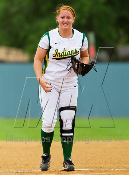 Thumbnail 3 in Bay City vs Santa Fe (UIL 4A Region 3 Bi-District Playoff) photogallery.