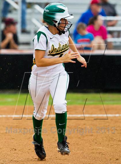 Thumbnail 2 in Bay City vs Santa Fe (UIL 4A Region 3 Bi-District Playoff) photogallery.