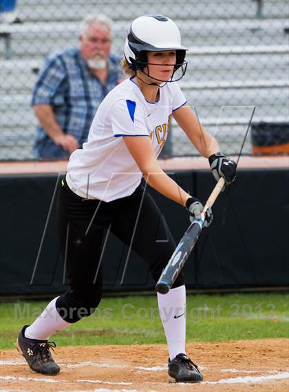 Thumbnail 3 in Bay City vs Santa Fe (UIL 4A Region 3 Bi-District Playoff) photogallery.