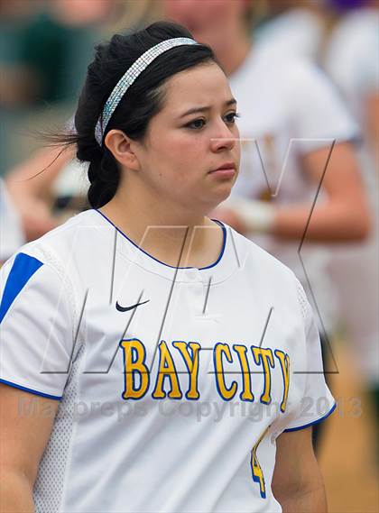 Thumbnail 2 in Bay City vs Santa Fe (UIL 4A Region 3 Bi-District Playoff) photogallery.
