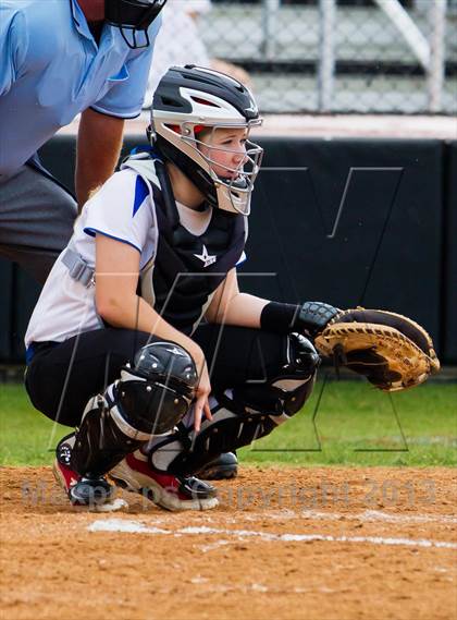 Thumbnail 1 in Bay City vs Santa Fe (UIL 4A Region 3 Bi-District Playoff) photogallery.
