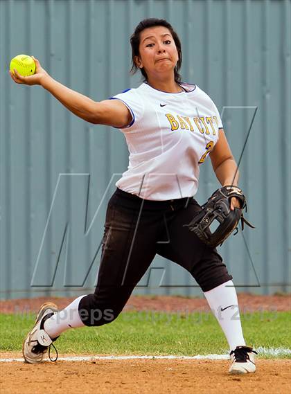Thumbnail 3 in Bay City vs Santa Fe (UIL 4A Region 3 Bi-District Playoff) photogallery.