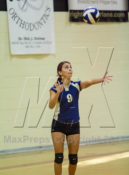 Thumbnail 3 in Yuma Catholic @ Tempe Prep photogallery.