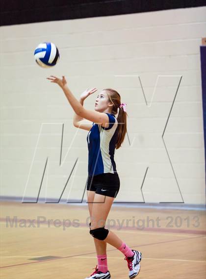 Thumbnail 2 in Yuma Catholic @ Tempe Prep photogallery.