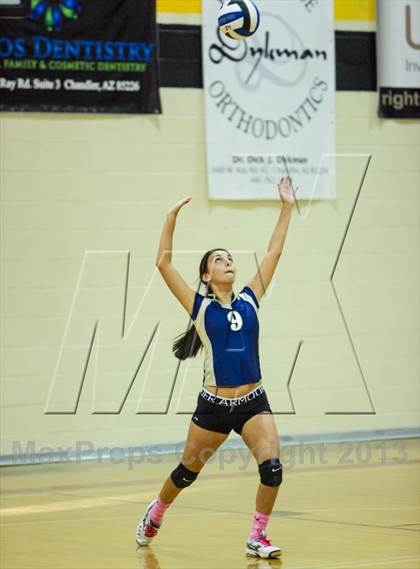 Thumbnail 2 in Yuma Catholic @ Tempe Prep photogallery.