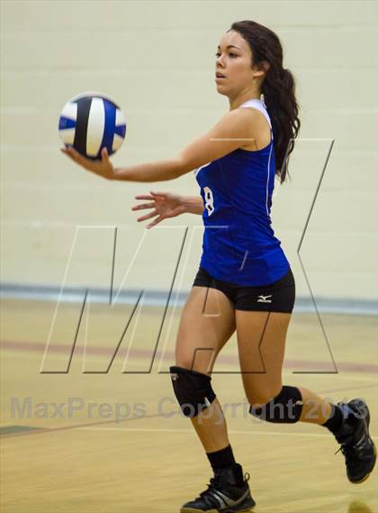 Thumbnail 2 in Yuma Catholic @ Tempe Prep photogallery.