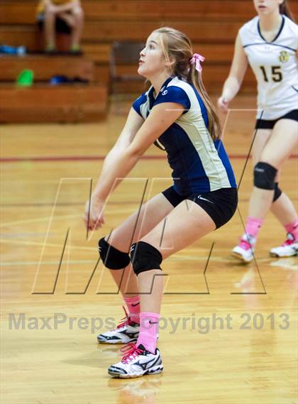 Thumbnail 2 in Yuma Catholic @ Tempe Prep photogallery.