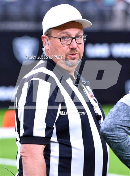 Thumbnail 3 in Sports Leadership & Management vs Truckee (NIAA 3A Final) photogallery.