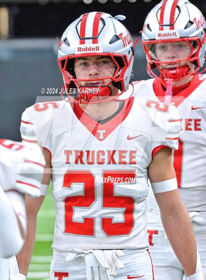 Thumbnail 3 in Sports Leadership & Management vs Truckee (NIAA 3A Final) photogallery.