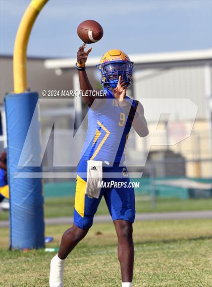 Thumbnail 3 in Jones @ Auburndale photogallery.