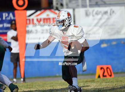 Thumbnail 1 in Jones @ Auburndale photogallery.