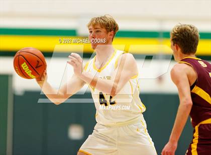 Thumbnail 2 in Simi Valley vs. Ventura photogallery.