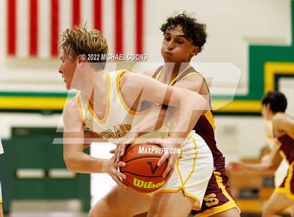 Thumbnail 1 in Simi Valley vs. Ventura photogallery.
