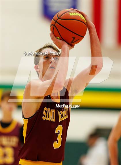 Thumbnail 3 in Simi Valley vs. Ventura photogallery.