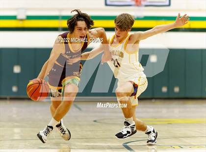 Thumbnail 1 in Simi Valley vs. Ventura photogallery.
