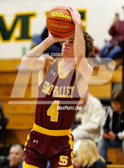 Thumbnail 2 in Simi Valley vs. Ventura photogallery.
