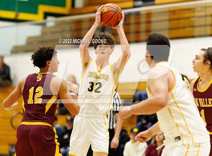 Thumbnail 3 in Simi Valley vs. Ventura photogallery.
