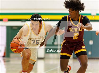 Thumbnail 1 in Simi Valley vs. Ventura photogallery.