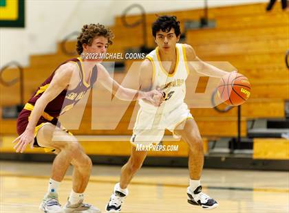 Thumbnail 1 in Simi Valley vs. Ventura photogallery.