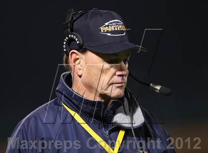Thumbnail 3 in Union-Endicott vs. Sweet Home (NYSPHSAA Class A Semifinal) photogallery.