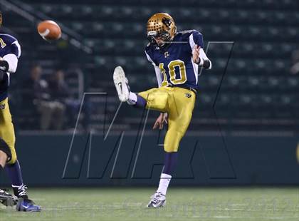 Thumbnail 1 in Union-Endicott vs. Sweet Home (NYSPHSAA Class A Semifinal) photogallery.