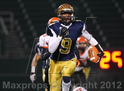 Thumbnail 3 in Union-Endicott vs. Sweet Home (NYSPHSAA Class A Semifinal) photogallery.