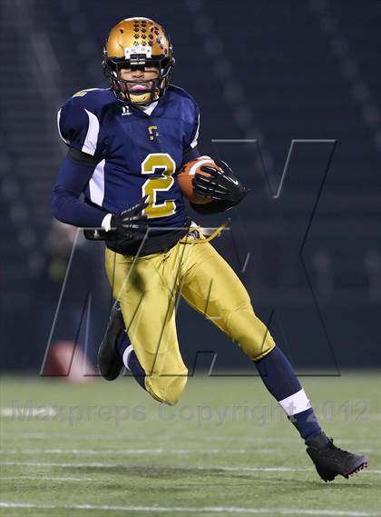 Thumbnail 2 in Union-Endicott vs. Sweet Home (NYSPHSAA Class A Semifinal) photogallery.