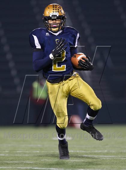 Thumbnail 1 in Union-Endicott vs. Sweet Home (NYSPHSAA Class A Semifinal) photogallery.