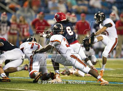 Thumbnail 2 in Oakland vs. Hoover photogallery.