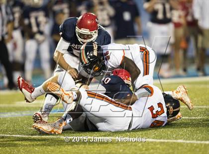 Thumbnail 2 in Oakland vs. Hoover photogallery.