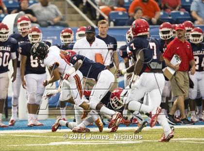 Thumbnail 2 in Oakland vs. Hoover photogallery.