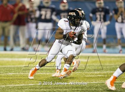 Thumbnail 2 in Oakland vs. Hoover photogallery.