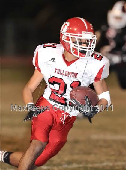 Thumbnail 2 in Fullerton vs. JSerra Catholic photogallery.
