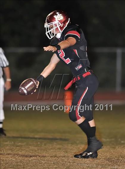 Thumbnail 1 in Fullerton vs. JSerra Catholic photogallery.