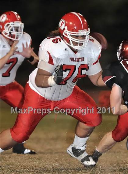 Thumbnail 1 in Fullerton vs. JSerra Catholic photogallery.
