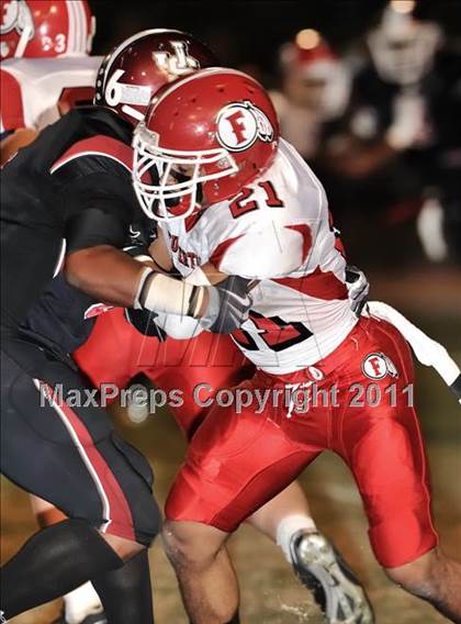 Thumbnail 1 in Fullerton vs. JSerra Catholic photogallery.